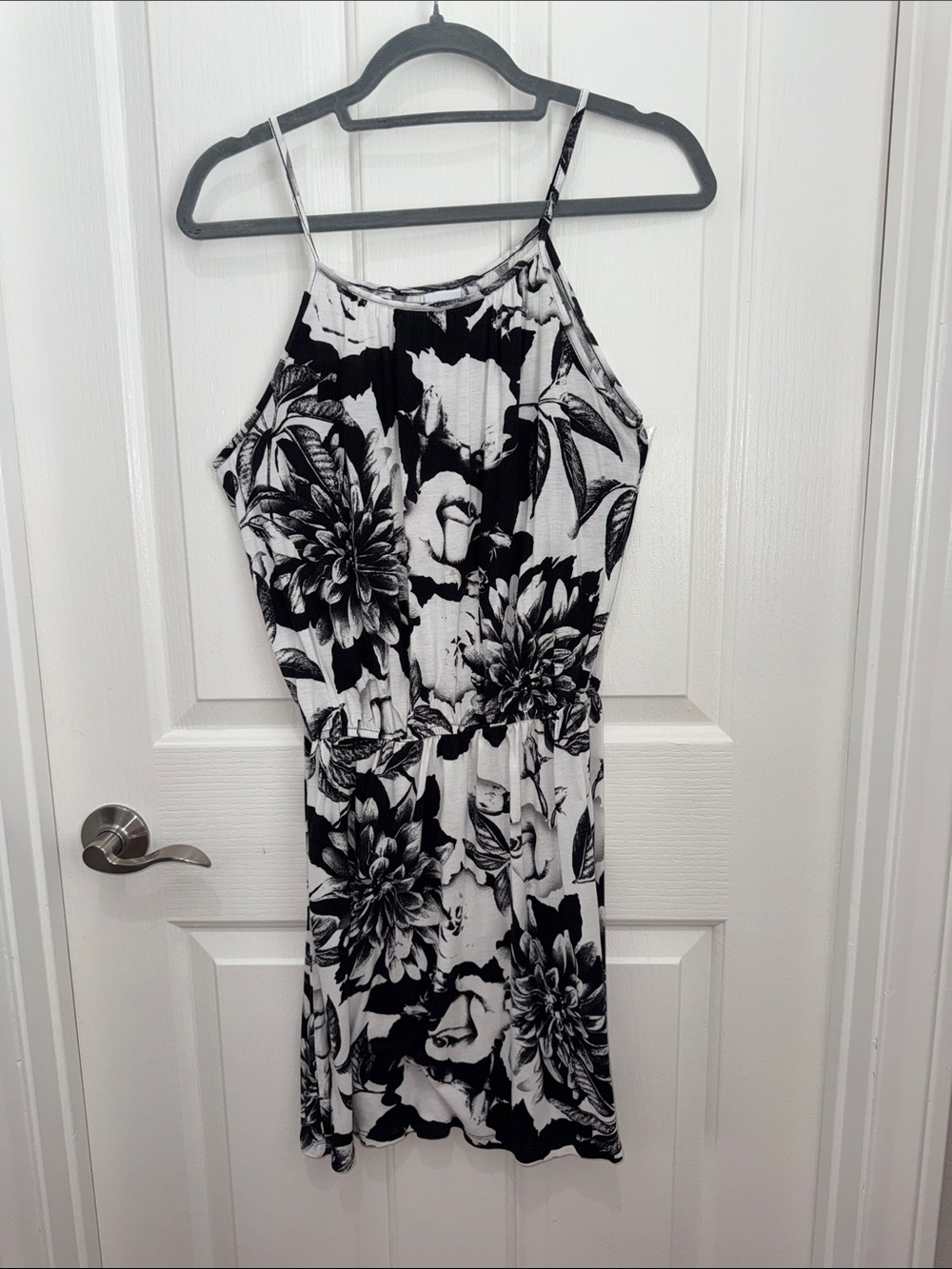 Lascana Black & White Floral Halter Dress - Women’s Size 6
